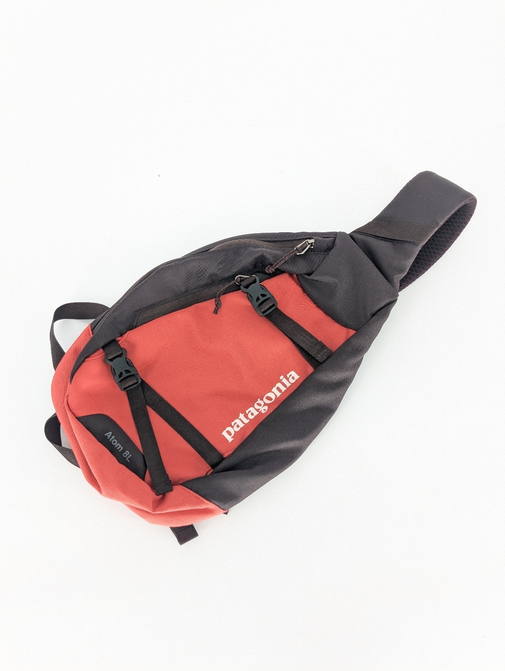 Patagonia Atom Sling 8L Bag Red Black #48260 Crossbody Backpack Hiking Outdoor